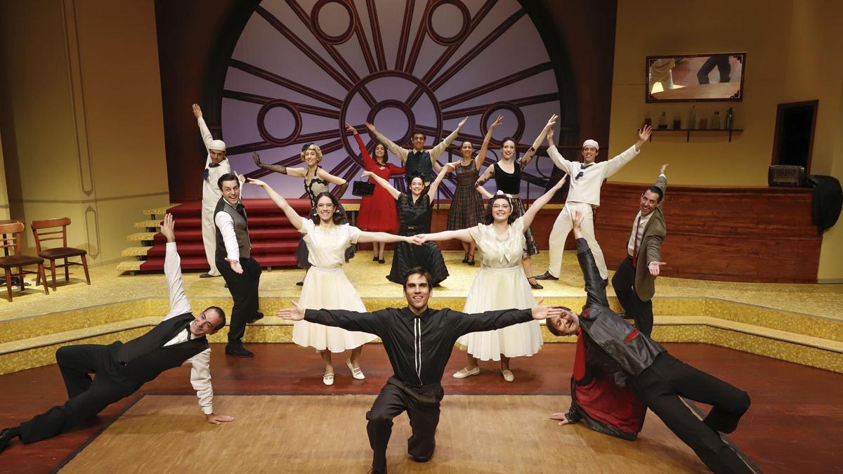 Ballant Ballant celebra el seu 30 aniversari al Teatre Micalet.