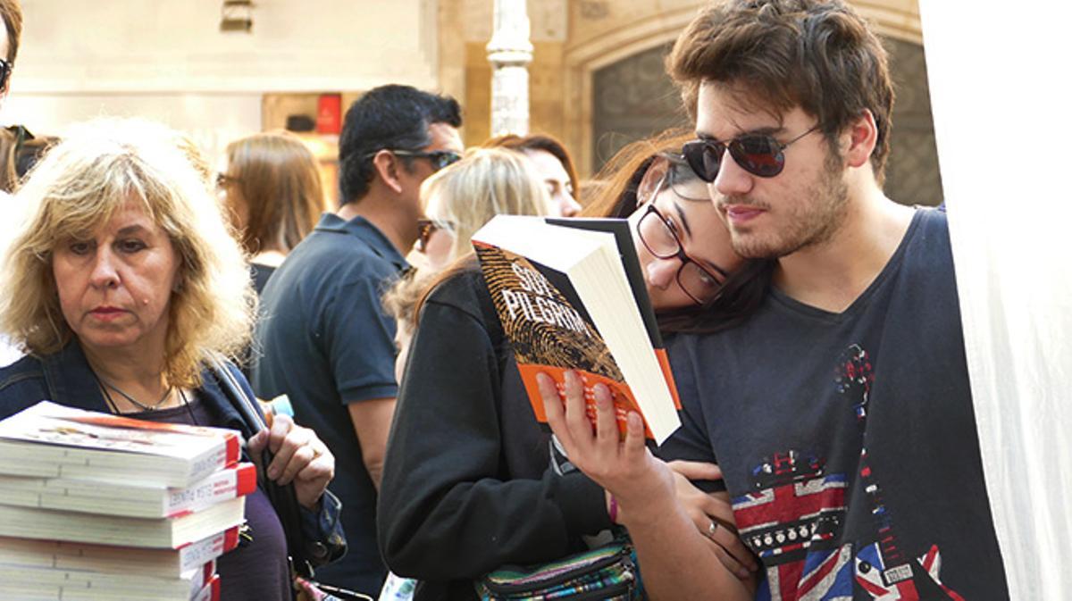 Un passeig per la Diada de Sant Jordi.