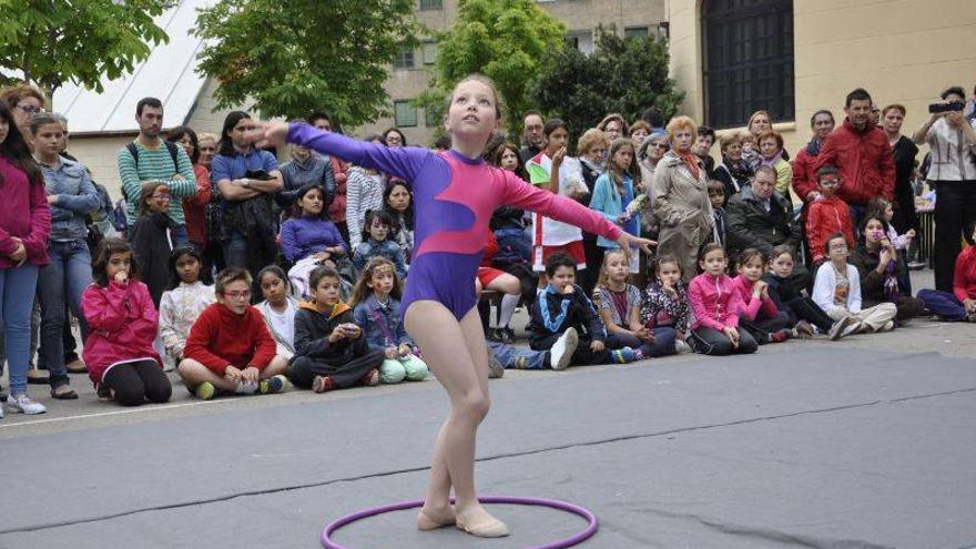 Deporte y solidaridad en el colegio Joaquín Costa