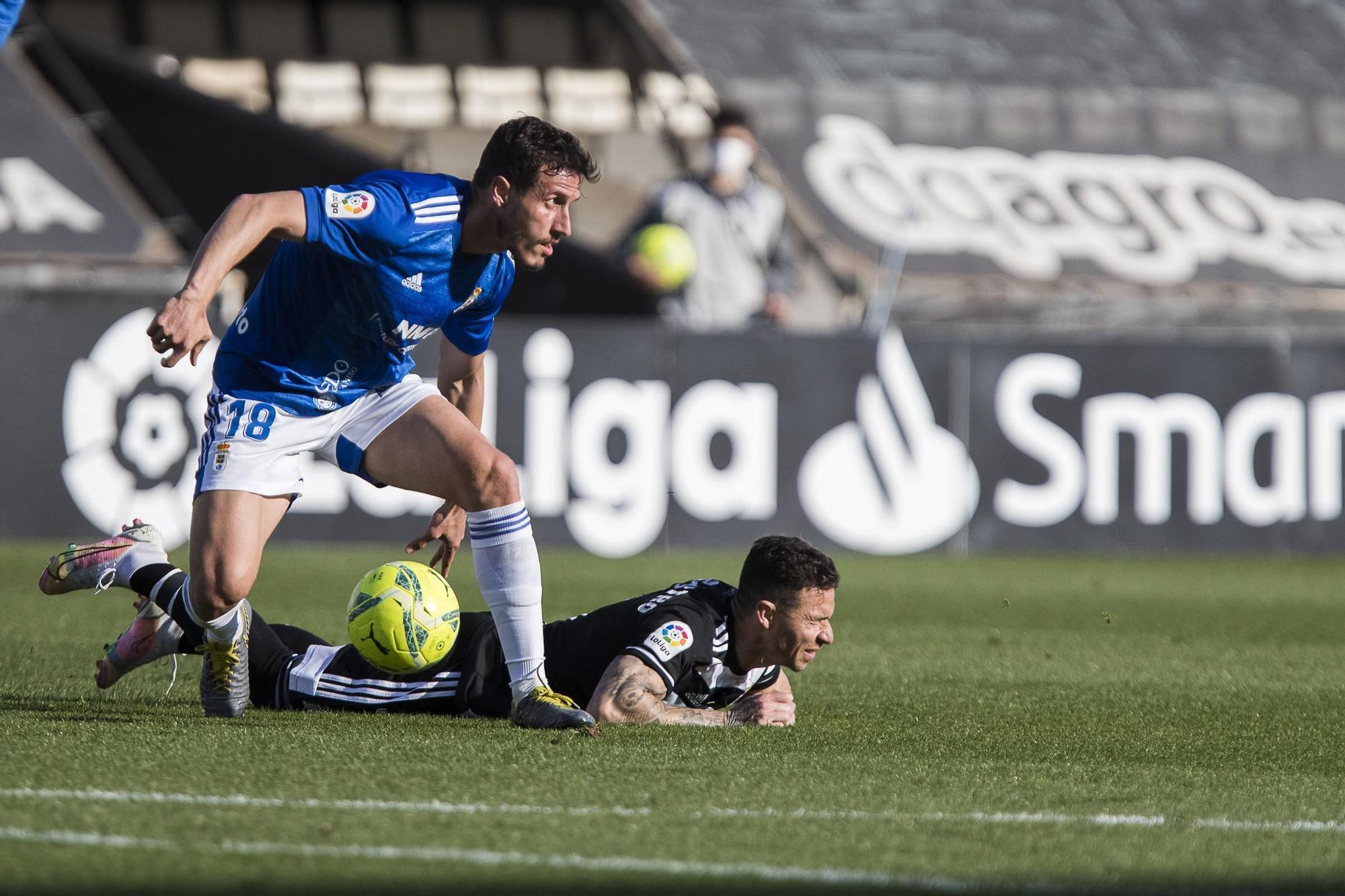 El partido del Real Oviedo ante el Cartagena, en imágenes