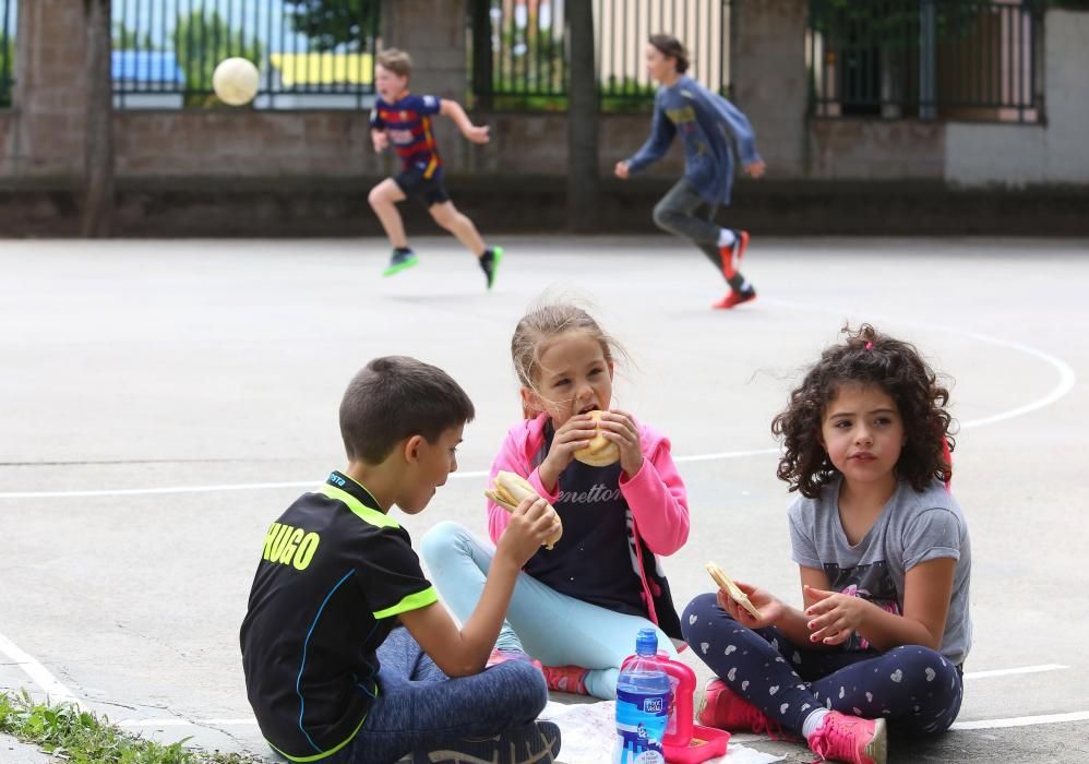 Protesta contra el catering en colegios del Bierzo