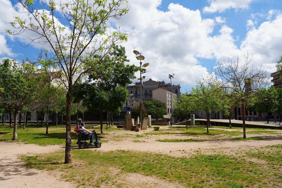 Un espai enjardinat de Girona.