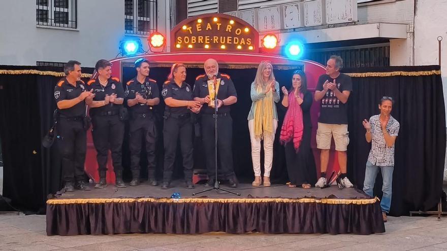 La agrupación de Protección Civil local recibe el Premio Nosolocirco 2026 en Navalmoral de la Mata