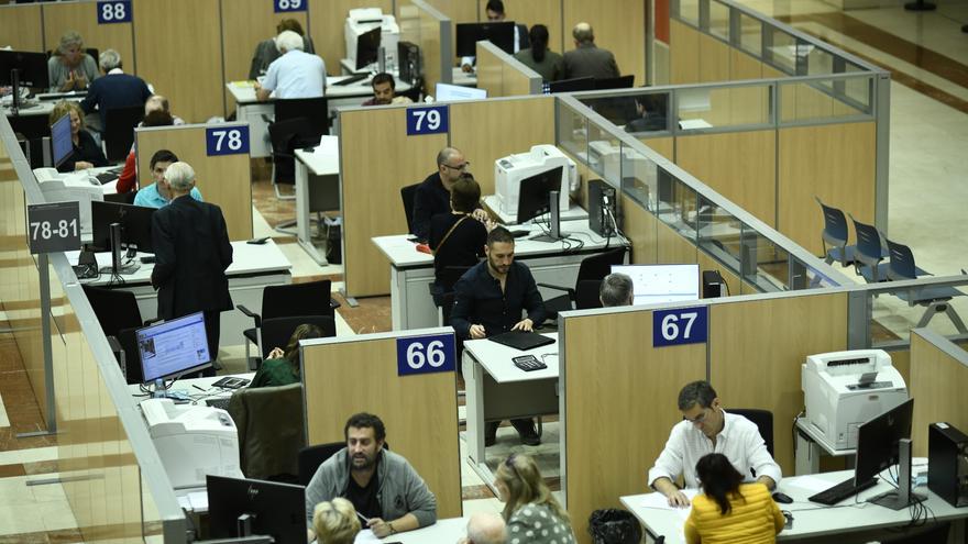 Ser funcionario sin hacer examen ya es posible: estos son los requisitos para acceder a alguna de las 242 plazas de acceso directo