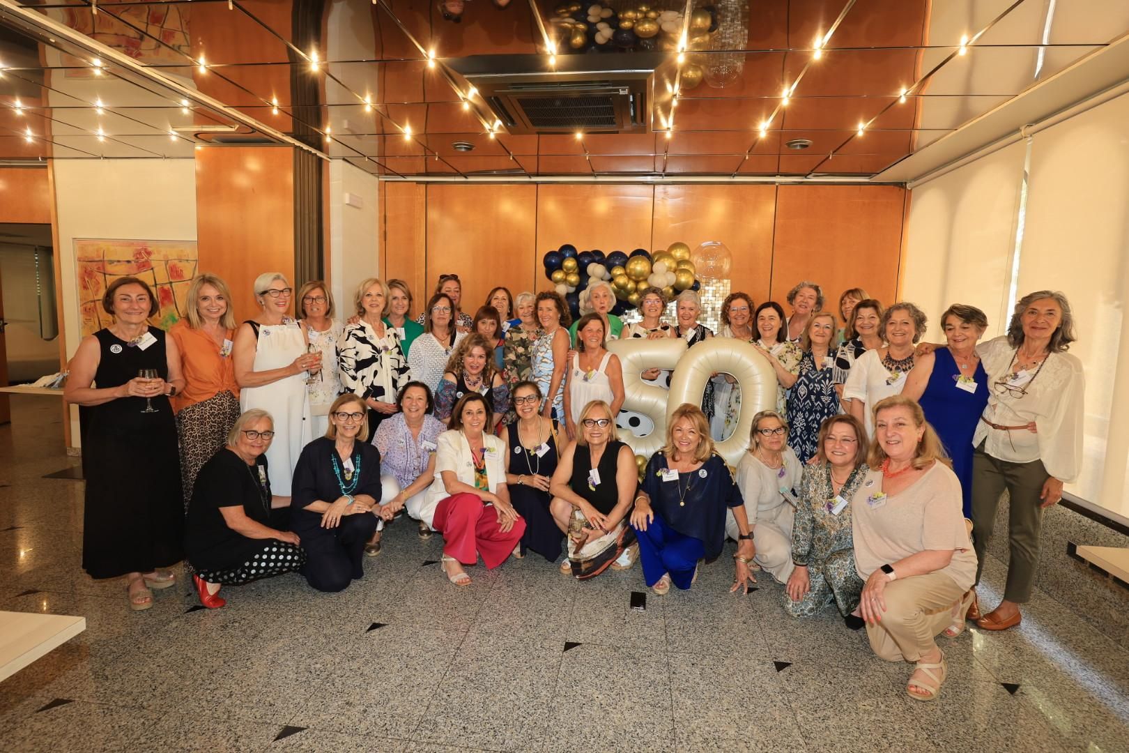 Las alumnas de la Consolación celebran su 50 aniversario