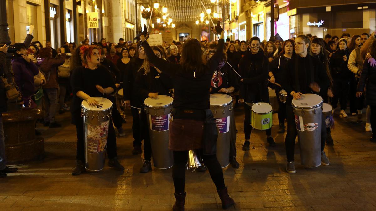 Zaragoza se echa a la calle contra la violencia machista
