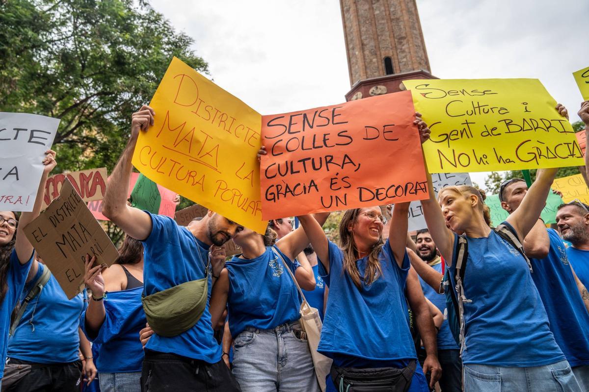 Las colles de Gràcia no han llegado a un acuerdo antes del pregón de la Fiesta Mayor, con lo que los actos de cultura popular quedarían desconvocados en los próximos días.