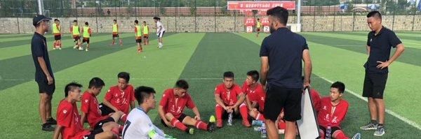 Olcina (Extremo) - Dejó el Mestalla en 2010 y ahora es entrenador en China después de pasar por el Alcoyano, el Torre Levante y la liga bielorrusa entre otros