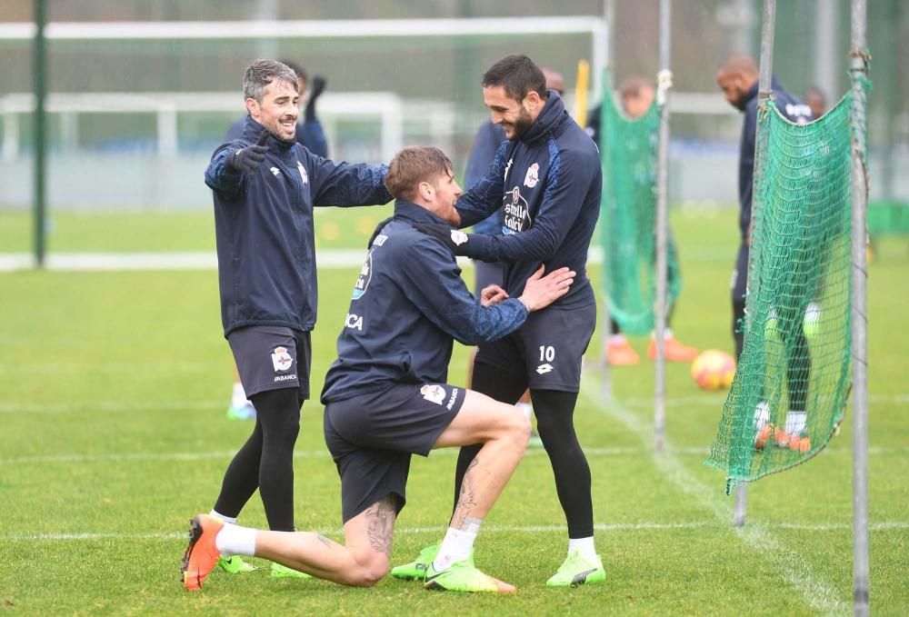 El Dépor cierra entrenándose una semana sin fútbol