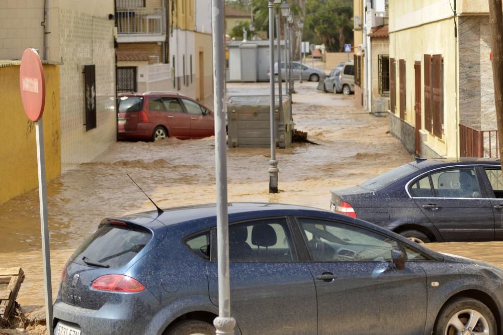 Gota fría en Los Alcázares: Inundaciones, rescates y destrozos