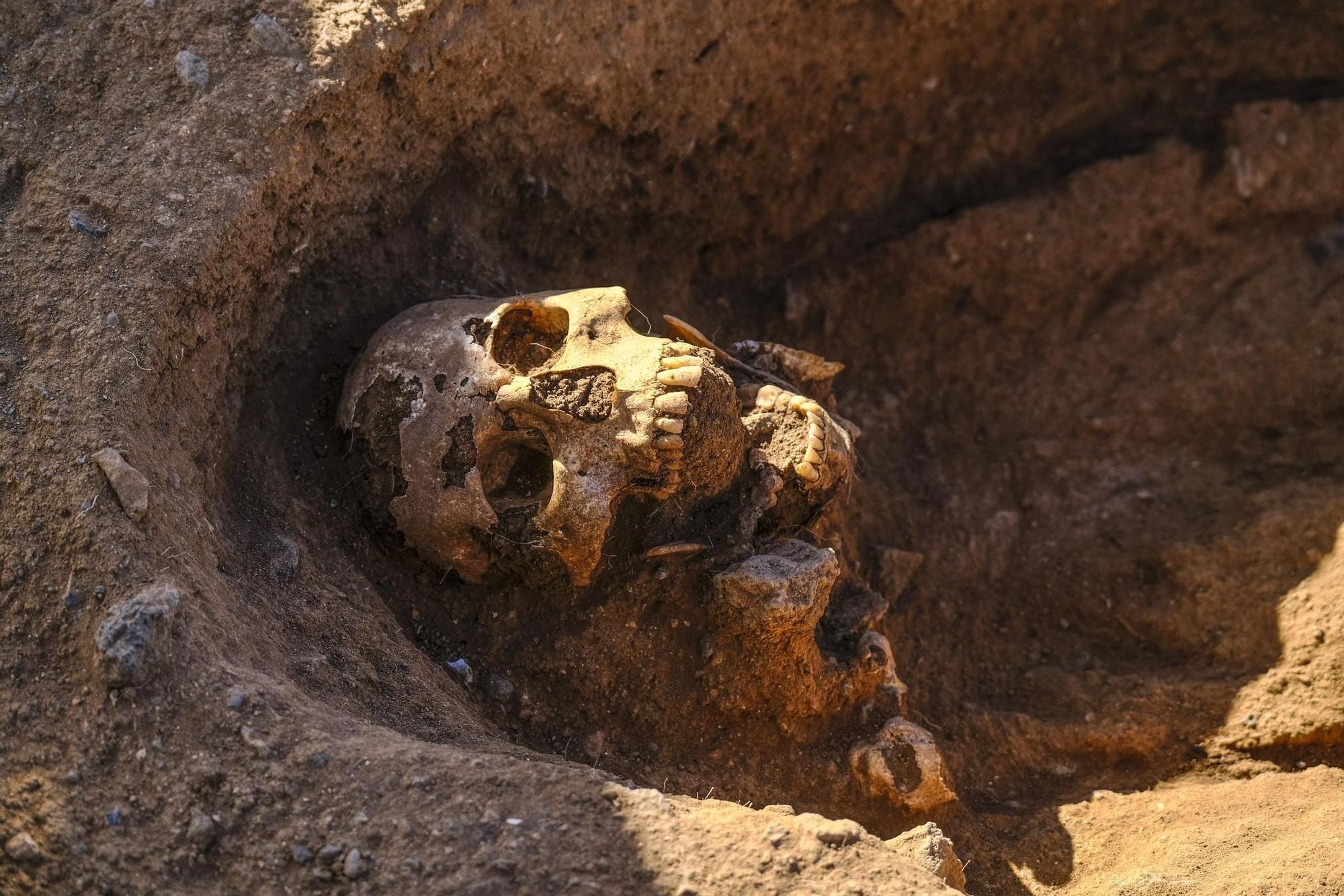 Visita a la zona arqueológica de El Agujero, La Guancha y Bocabarranco en Gáldar