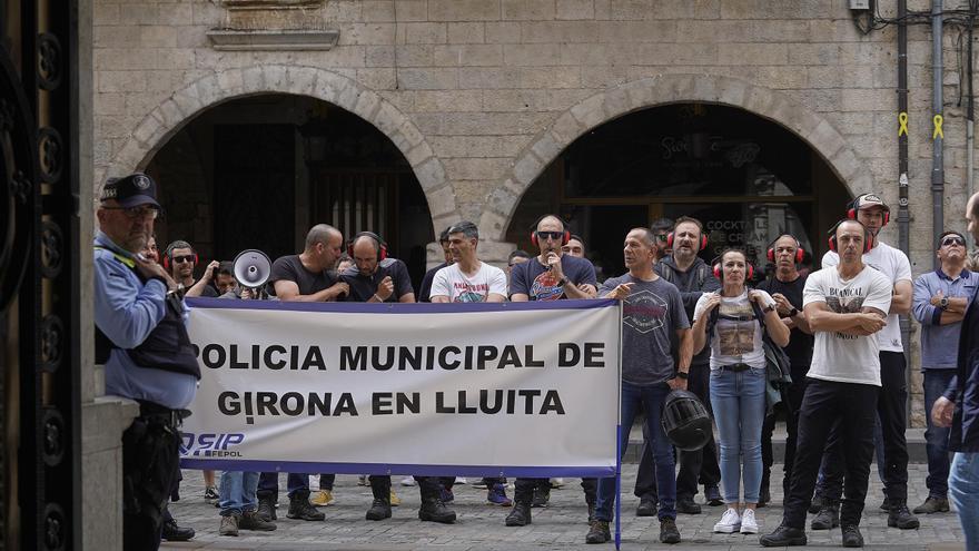 Girona presenta una proposta a la Policia per aturar les mobilitzacions però els agents ho rebutgen