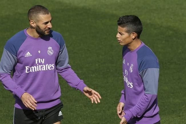 Entrenamiento del Real Madrid antes de su viaje a Gran Canaria