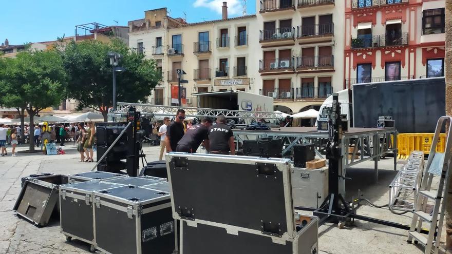 Plasencia pagará 60.500 euros por el concierto de Omar Montes en feria