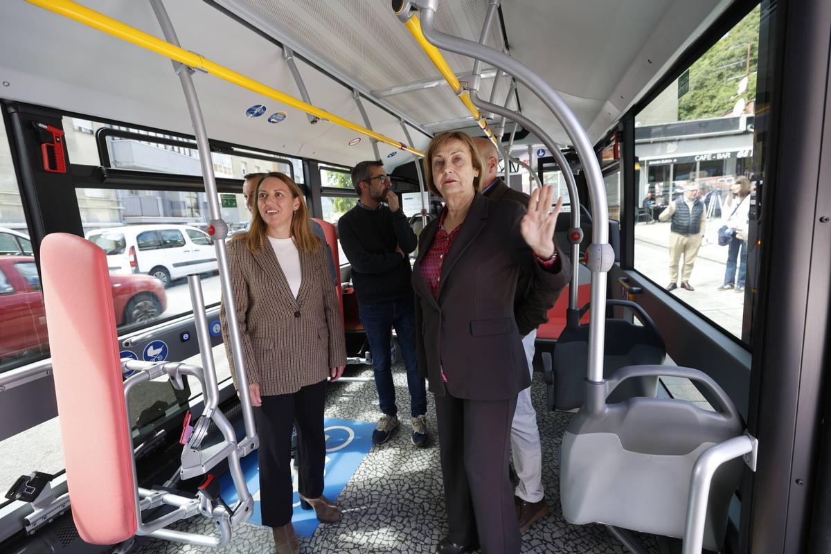 En imágenes: El primer bus eléctrico del Consorcio de Transportes se estrena en Avilés