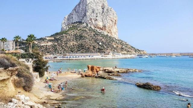 Una bañista de 55 años fallece en la cala del Morelló en Calp