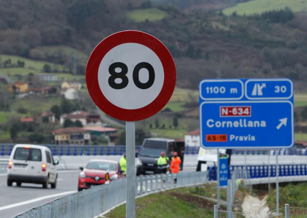 De la Serna y Javier Fernández acuden a la apertura del tramo de autovía A-63 entre La Doriga y Cornellana