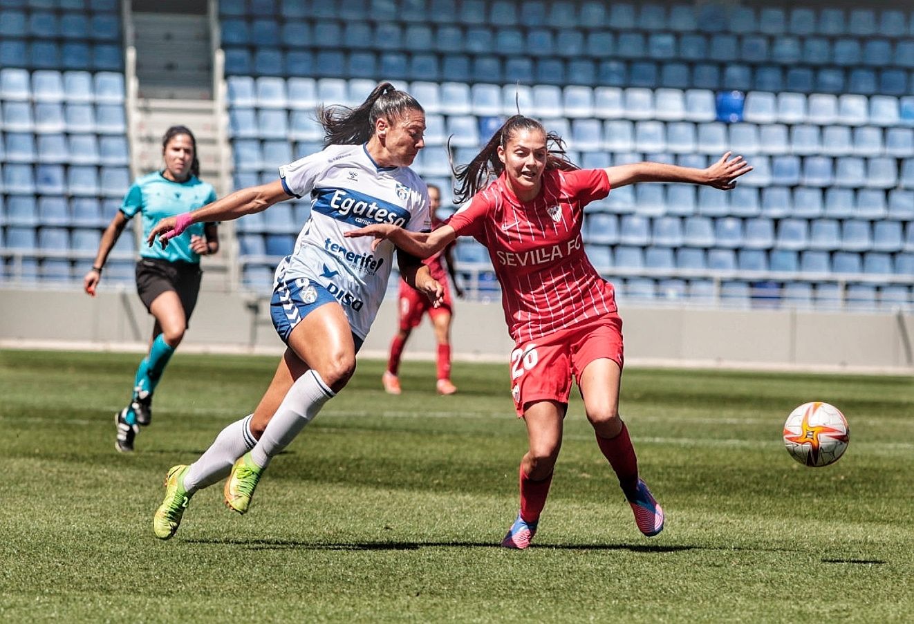 Partido futbol UDG Tenerife-Sevilla de Primera Iberdrola liga femenina