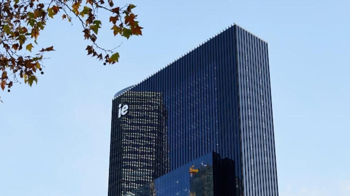 Campus del IE, en el área de las Cinco Torres, en Madrid