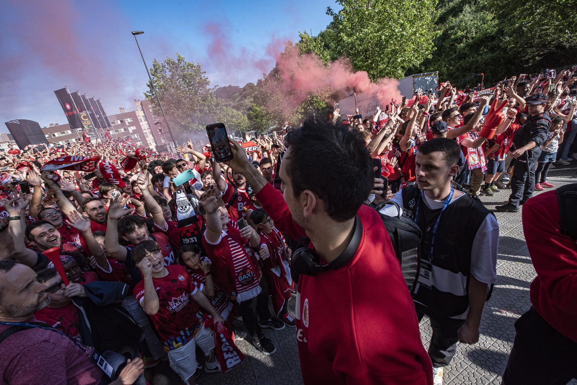 #RoadtoBilbao: Les millors imatges de l'afició abans de la gran final Baxi-Tenerife