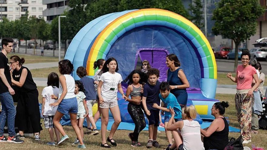 Cita en el &quot;solarón&quot; de adolescentes por la diversidad