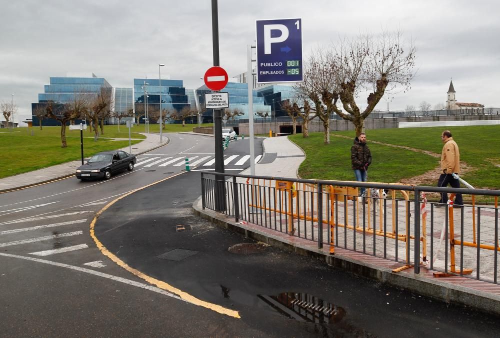 El estreno del nuevo acceso al parking del HUCA