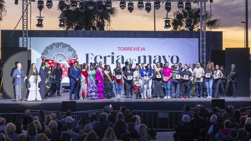Arranca por sevillanas la Feria de Mayo 2025 de Torrevieja