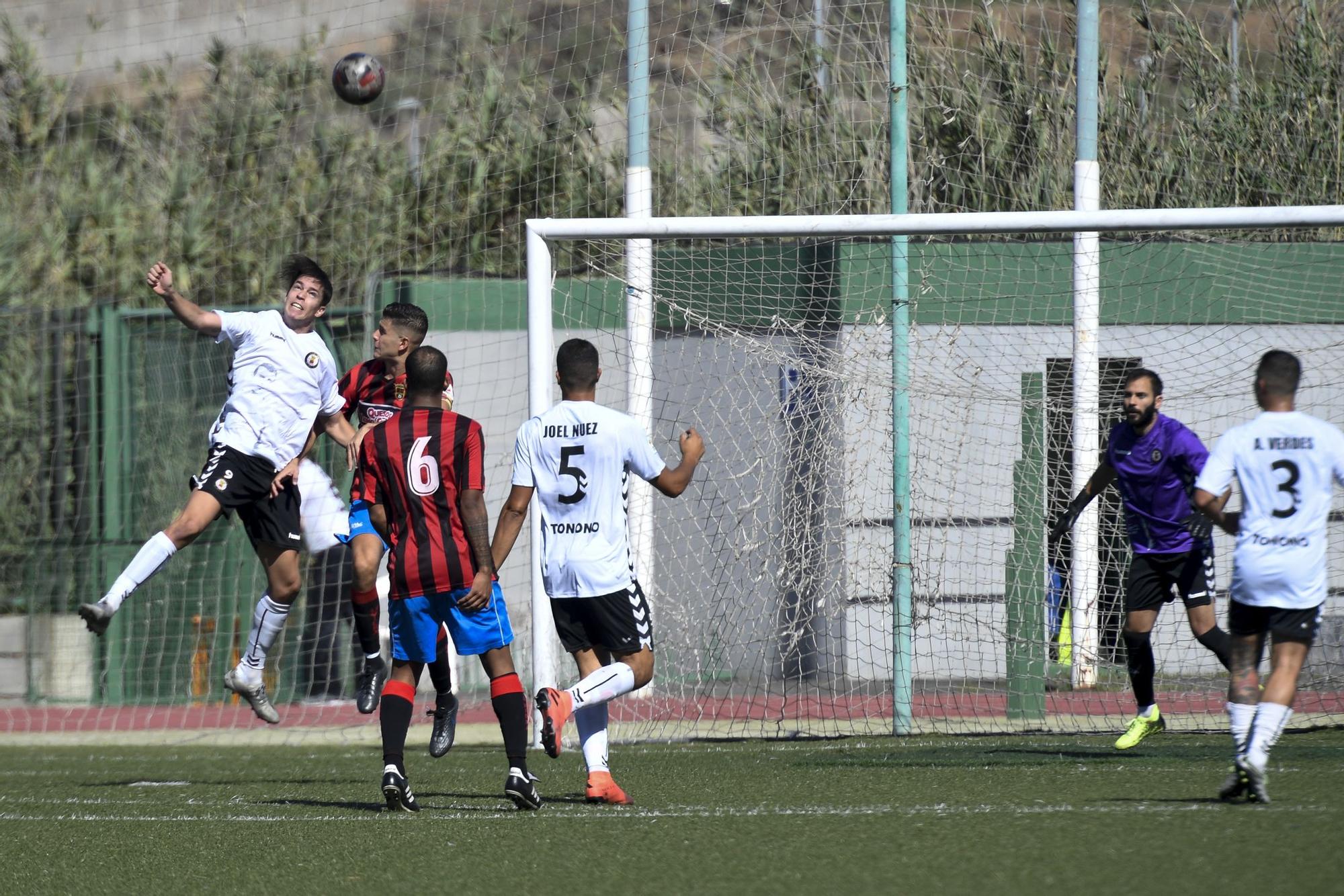 Partido entre el Arucas y el Unión Viera, de Tercera División