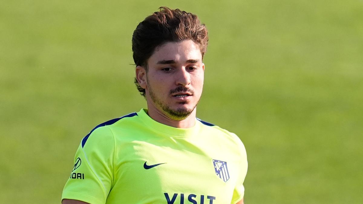Photo: sport.es Simeone Backs Julián Álvarez: Forward Returns to Atlético Madrid Squad for Villarreal Clash