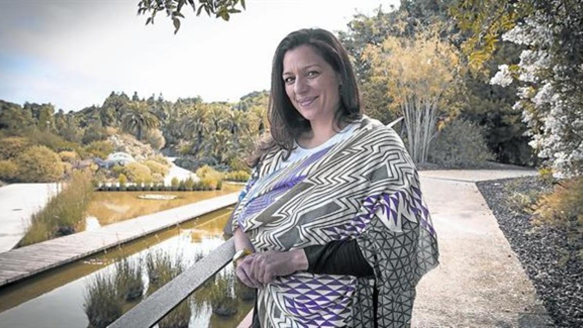 Visita técnica. La princesa Basma Bint Ali, en el jardín botánico de Barcelona.