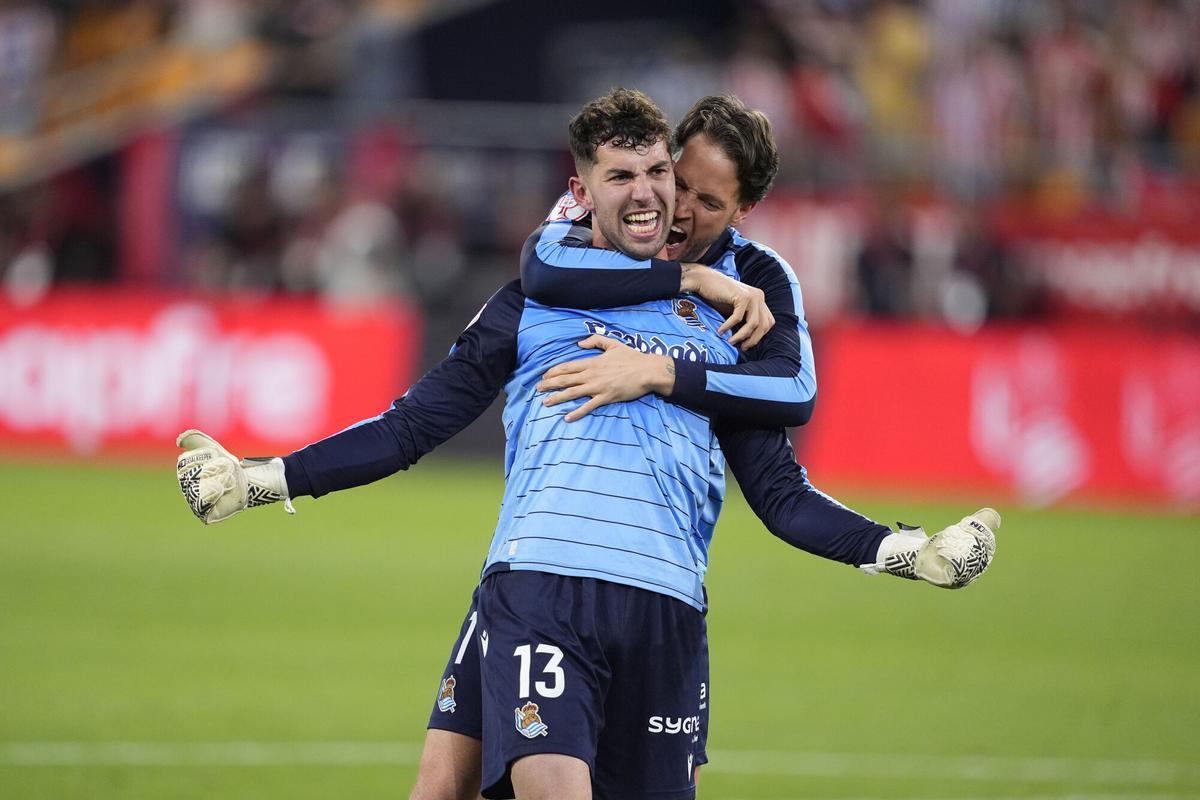 Unai Marrero, de la Real Sociedad, celebrando el título de la Copa del Rey