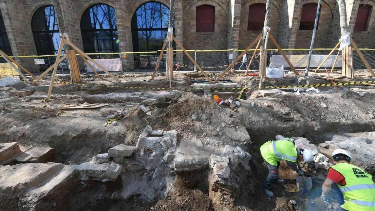 Las obras de la Rambla destapan los restos de un cuartel erigido en 1792. En la foto, la zona donde se encontraban las cocinas.