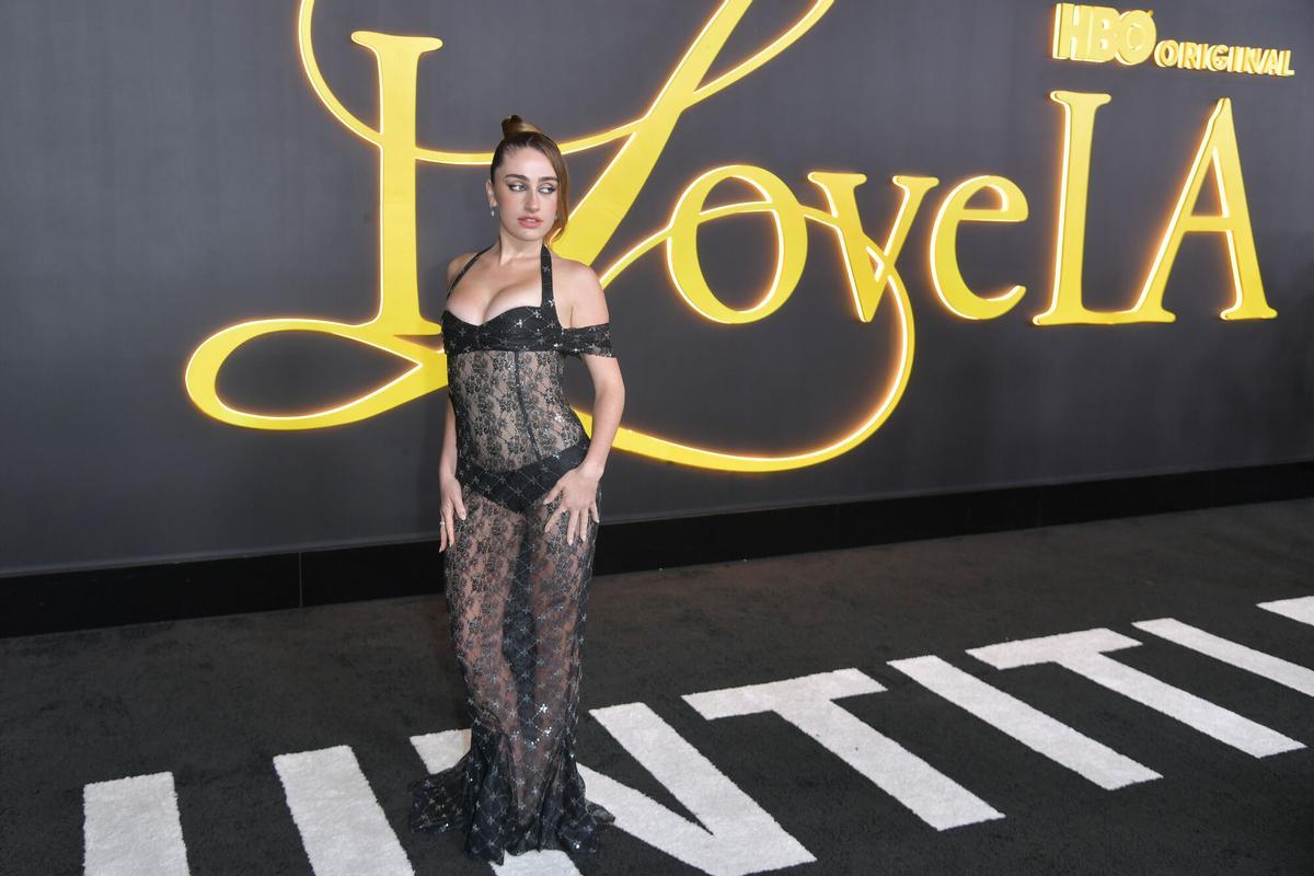 Rachel Sennott en el estreno de "I Love LA" en Los Angeles hace cinco días.