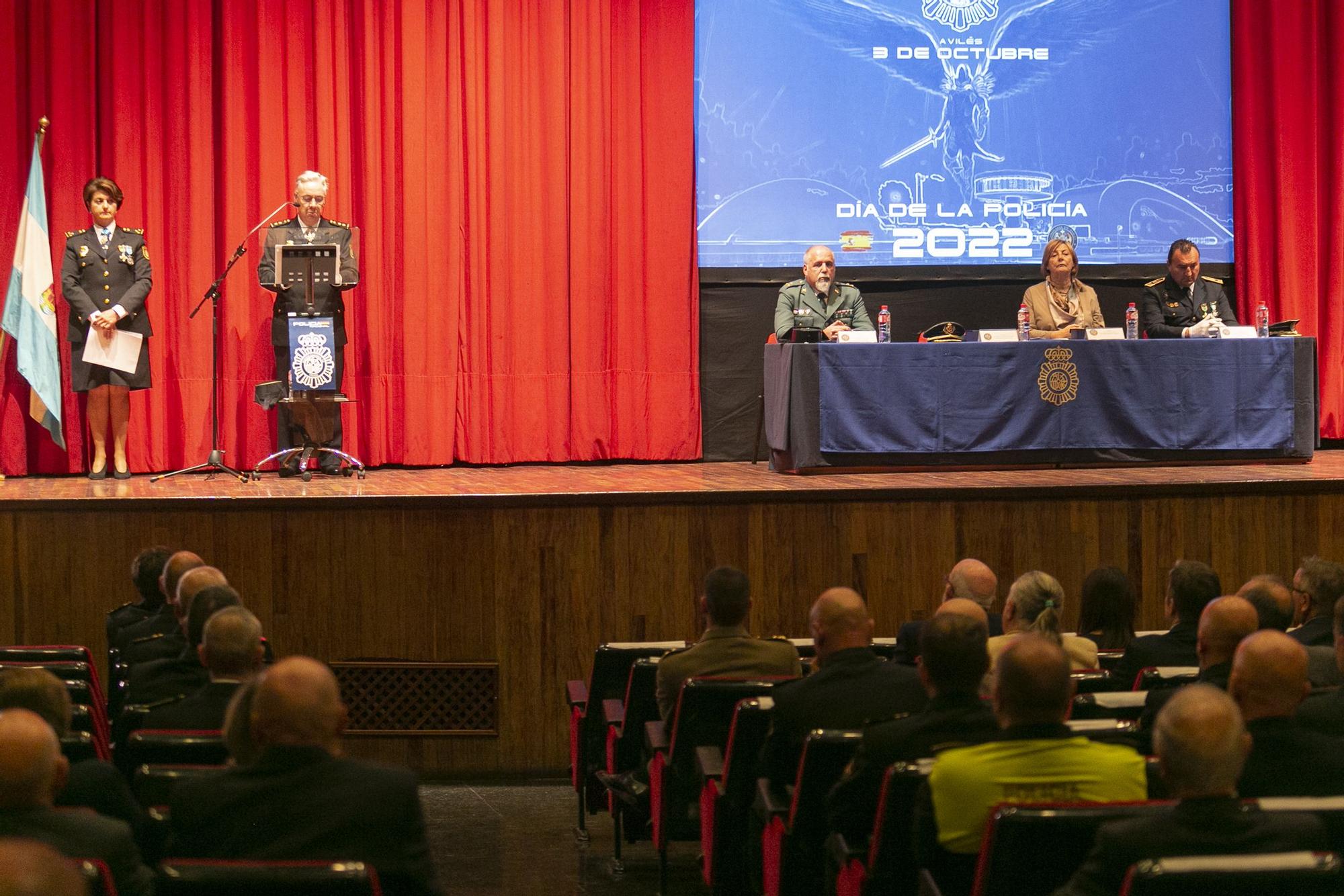 En imágenes: así celebró la Policía Nacional los Ángeles Custodios en Avilés