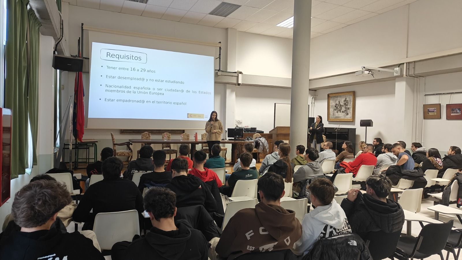 Feria de empleo en el IES Ítaca