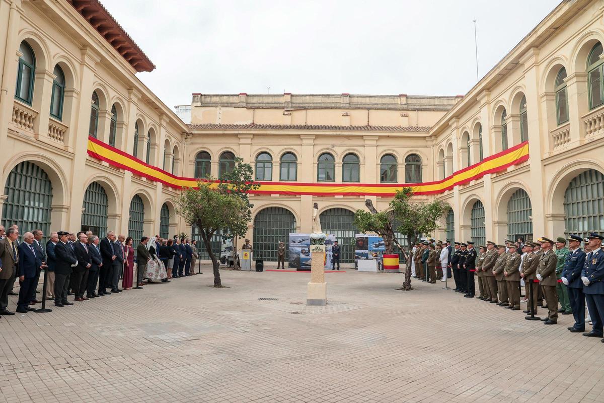 Día de la subdelegación de Defensa de Alicante que presidió por primera vez el coronel Juan Navarro.