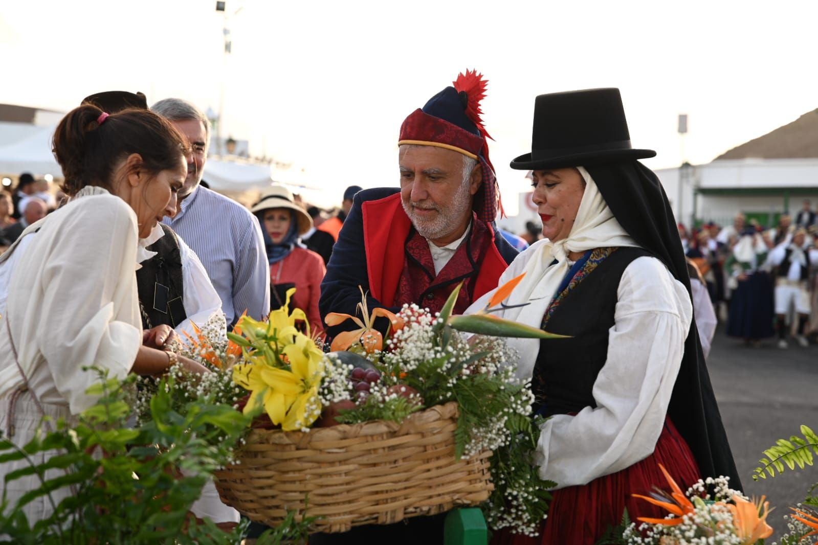 Ángel Víctor Torres acude a la ofrenda a la Virgen de Los Dolores, en Lanzarote