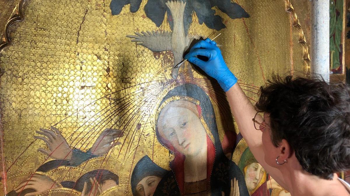 Detell de la restauració del retaule del Sant Esperit