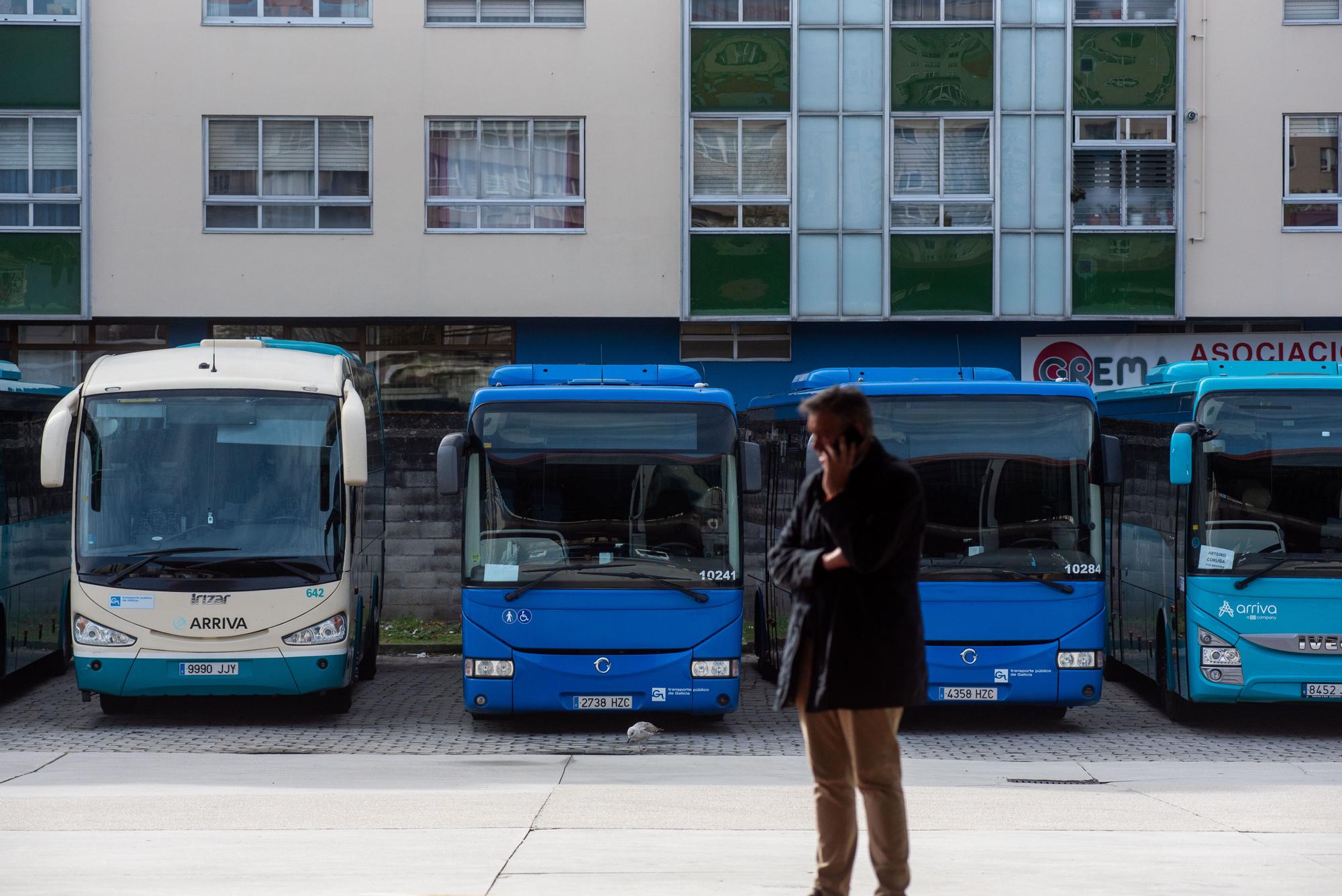 Los piquetes paralizan la estación de autobuses de A Coruña