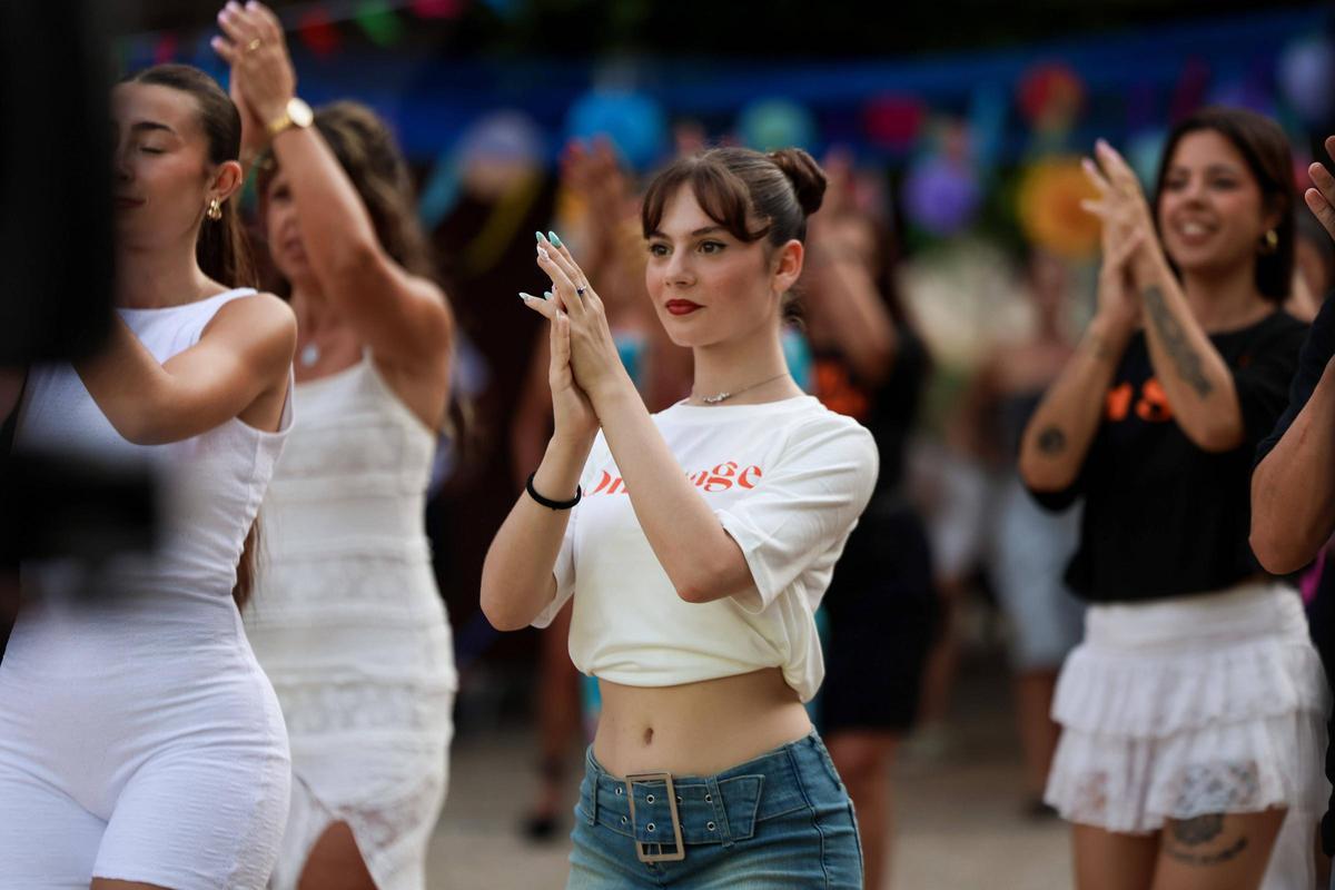 Todas las imágenes de 'Sazón, amb Ritme de Barri', fiesta de música latina en ibiza