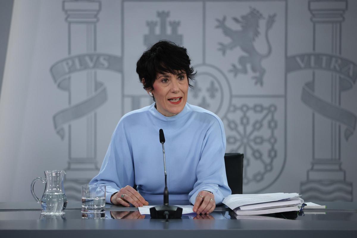 La ministra de Inclusión, Seguridad Social y Migracioneas y portavoz del Gobierno, Elma Saiz, durante la rueda posterior al Consejo de Ministros en el Palacio de la Moncloa.