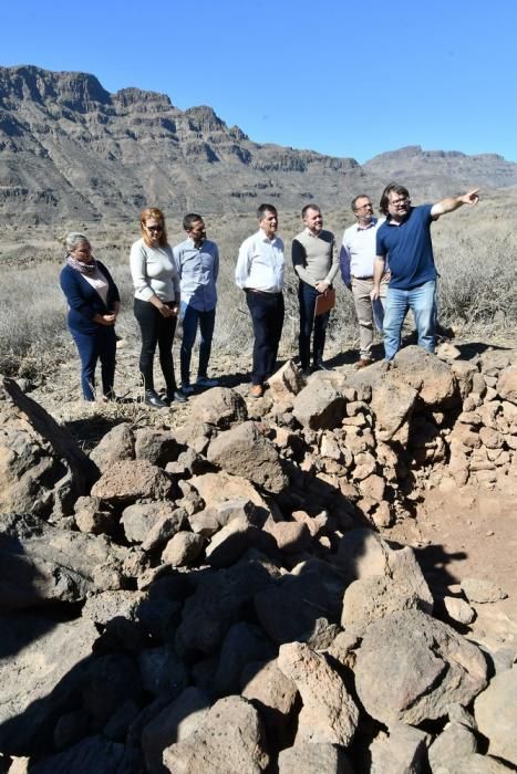 Hallan en La Fortaleza estructuras funerarias desconocidas en Canarias