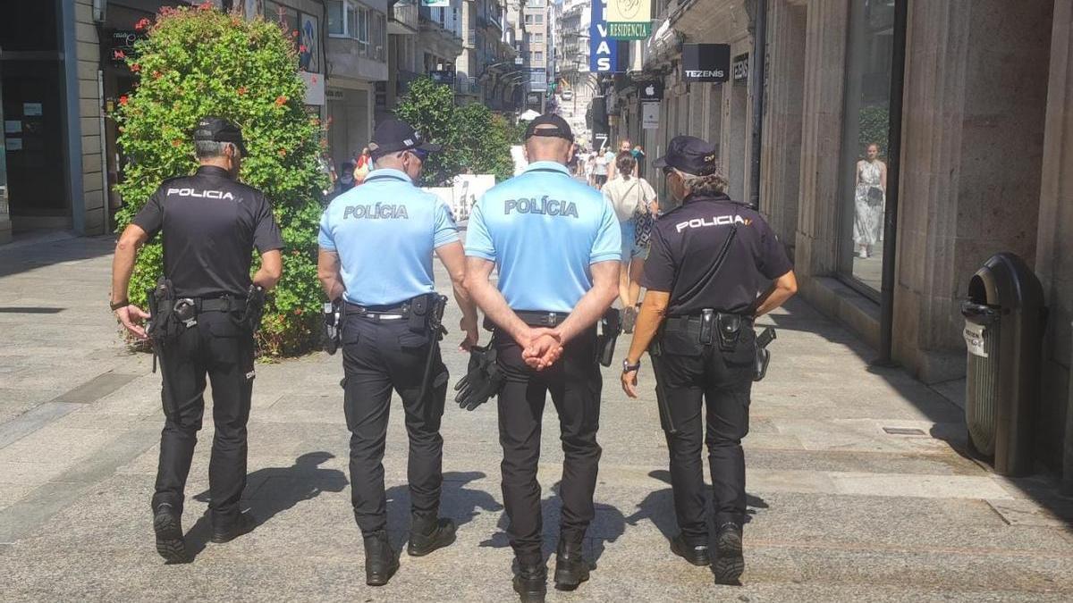 Dos agentes portugueses se encuentran desplazados en Vigo en virtud de un acuerdo de colaboración con la Policía Nacional de la urbe olívica.