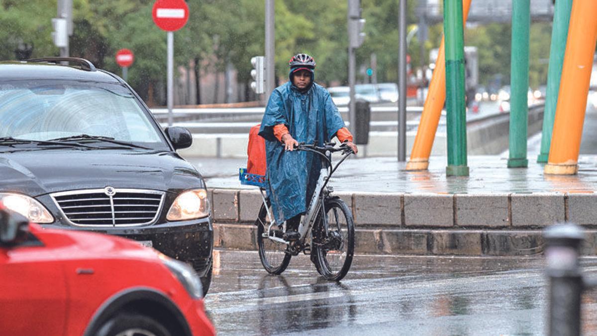 Del 1 al 4 de mayo, diversión y descanso, pero también abrigo y paraguas. Nubosidad completa, lluvias concentradas en poco tiempo y vientos incómodos.