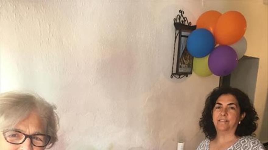 IRENE DÍAZ BRAVO CELEBRA SUS CIEN AÑOS DE VIDA en compañía de su familia y sus vecinos de alía