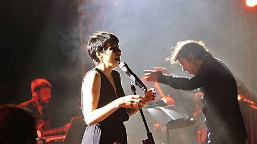 Anna Roig i Àlex Cassanyes uneixen els seus talents al Portalblau