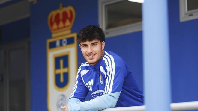 Víctor Mingo se abre con LA NUEVA ESPAÑA: "No siento presión por meter gol, presión la siente mi padre al sacar a la familia adelante"