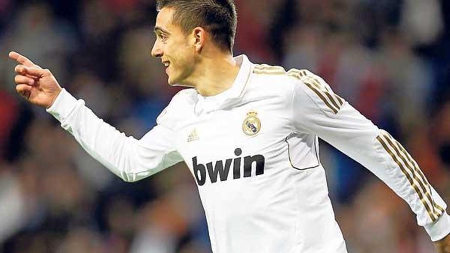 Joselu celebra un gol con el Real Madrid en la eliminatoria de Copa ante la Ponferradina. // Juan Medina