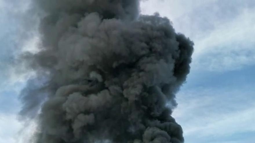 Incendio en la Panificadora Nevero de Badajoz