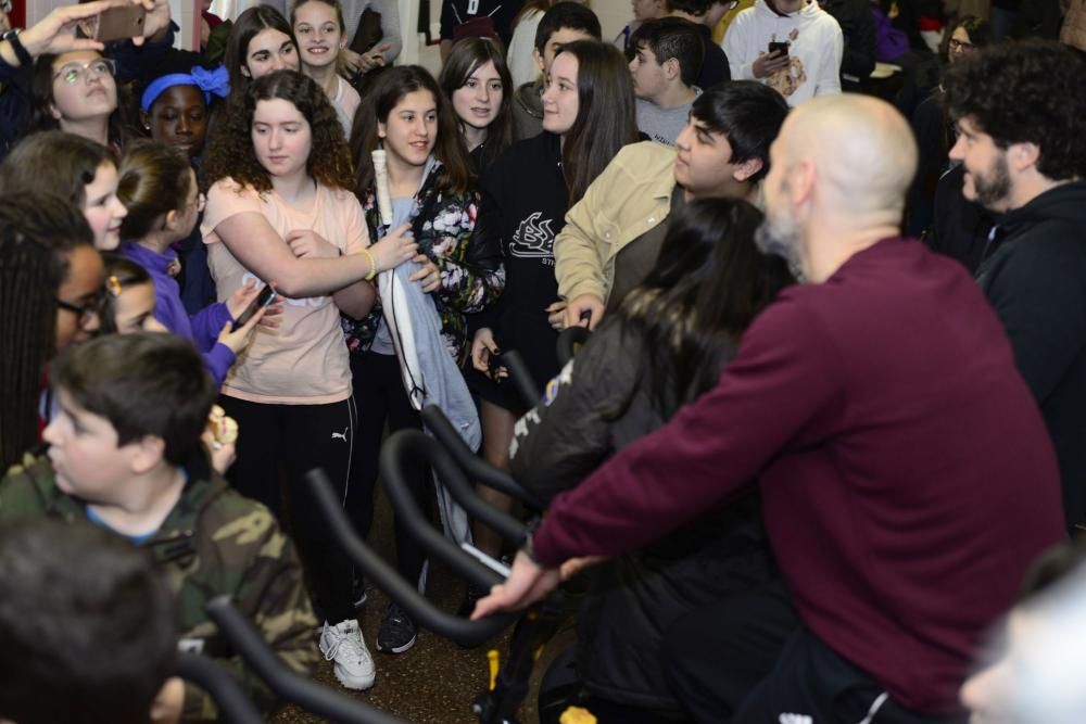 El instituto cambrés David Buján conmemora el día escolar de la no violencia y la paz con una pedalada virtual con la que pretende acompañar en su camino a los refugiados sirios en su búsqueda de un futuro.